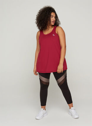 Plain-coloured sports top with round neck, Beet Red, Model image number 2