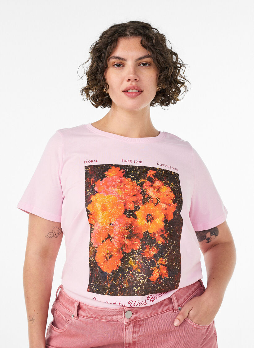 Cotton T-shirt with front print, Rose, Model image number 0