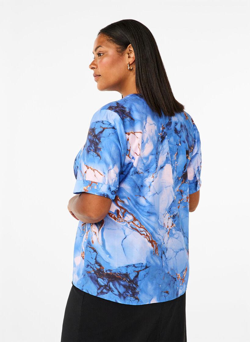 Viscose blouse with marble print and short sleeves, Blue, Model image number 2