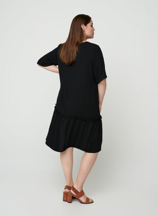 Short dress with ruffled hem, Black, Model image number 1