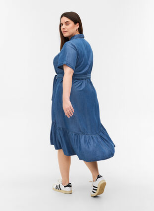 Short-sleeved denim midi dress, Medium Blue denim, Model image number 1