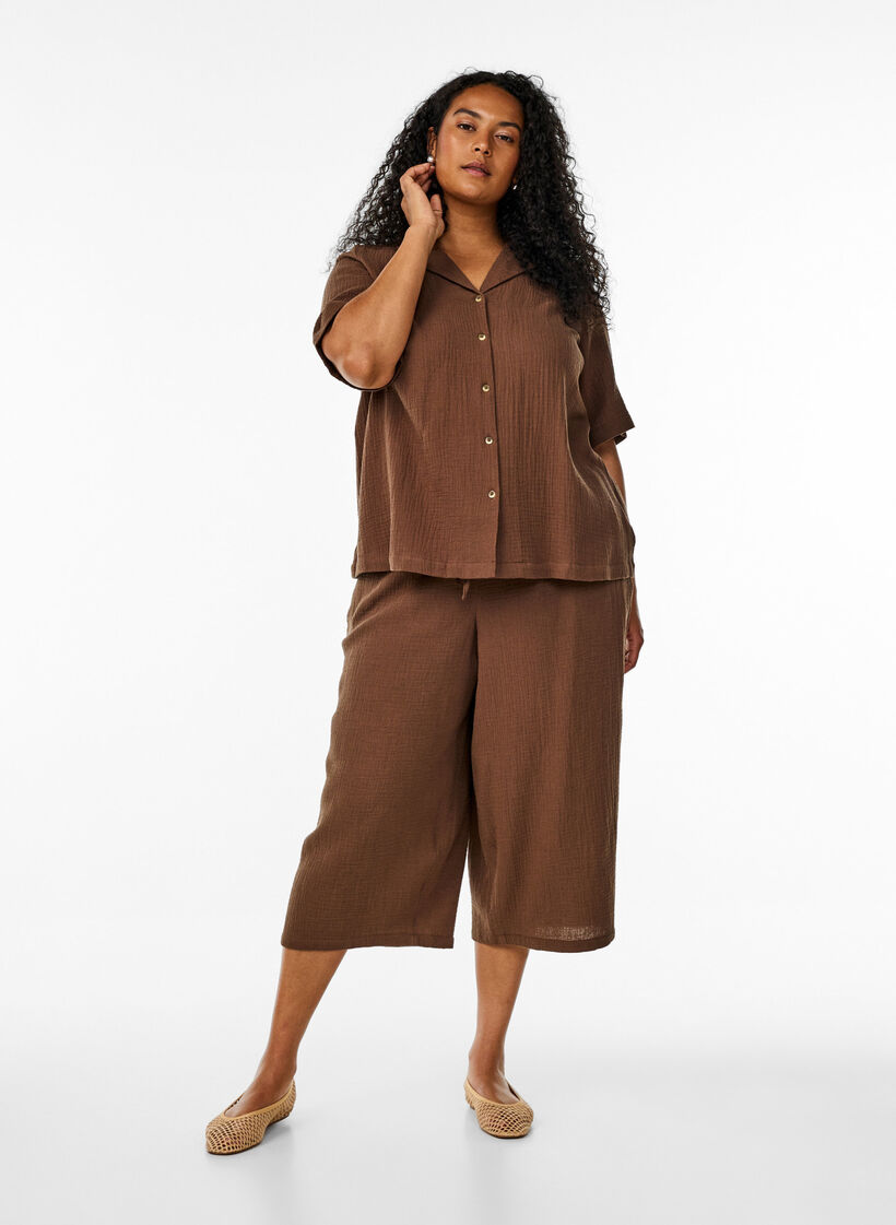 Culotte trousers in cotton muslin with high waist, Brown, Model image number 0