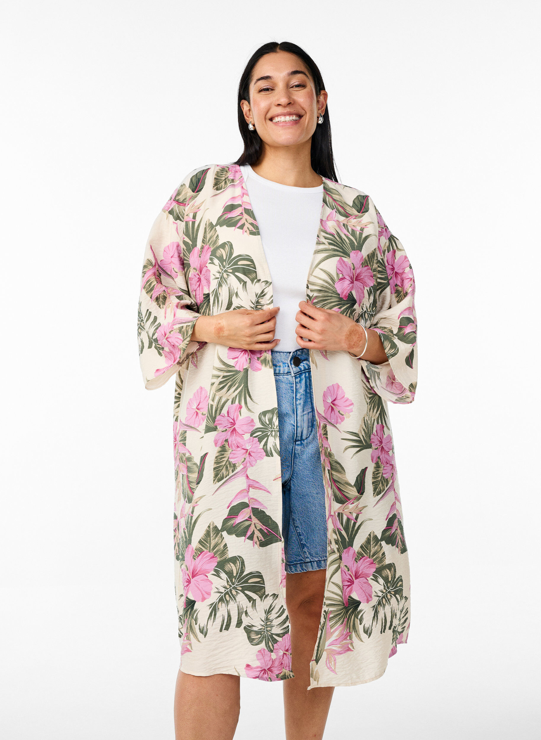 Zizzifashion Viscose kimono with 3/4 sleeves, Vanilla, Model image number 0