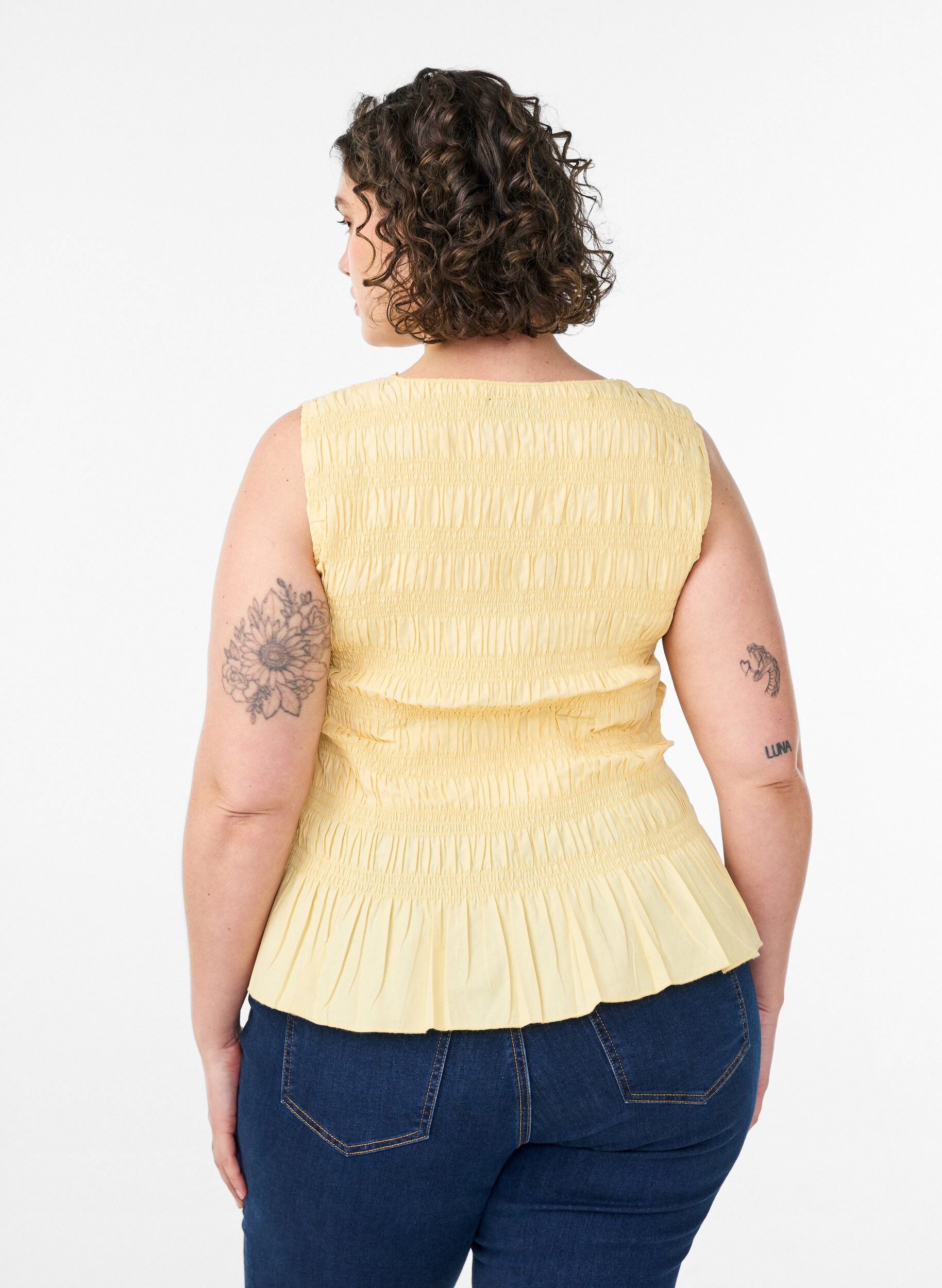 Zizzifashion Smock top with boat neck and peplum hem, Yellow, Model image number 2