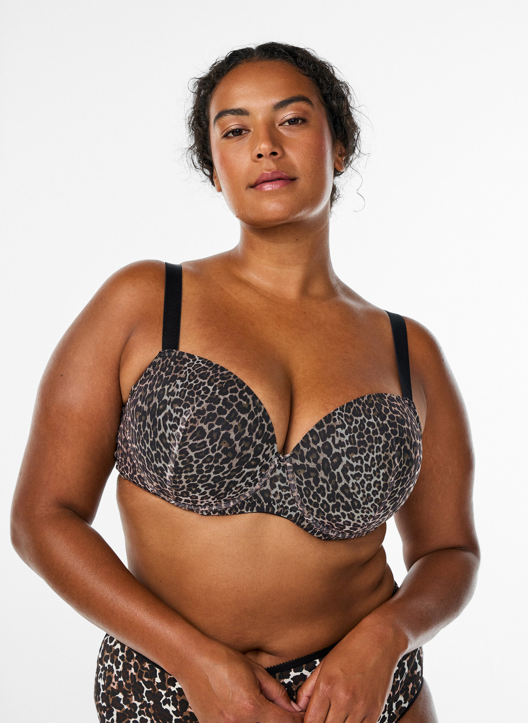 Moulded bra with leopard patterned mesh, Brown, Model