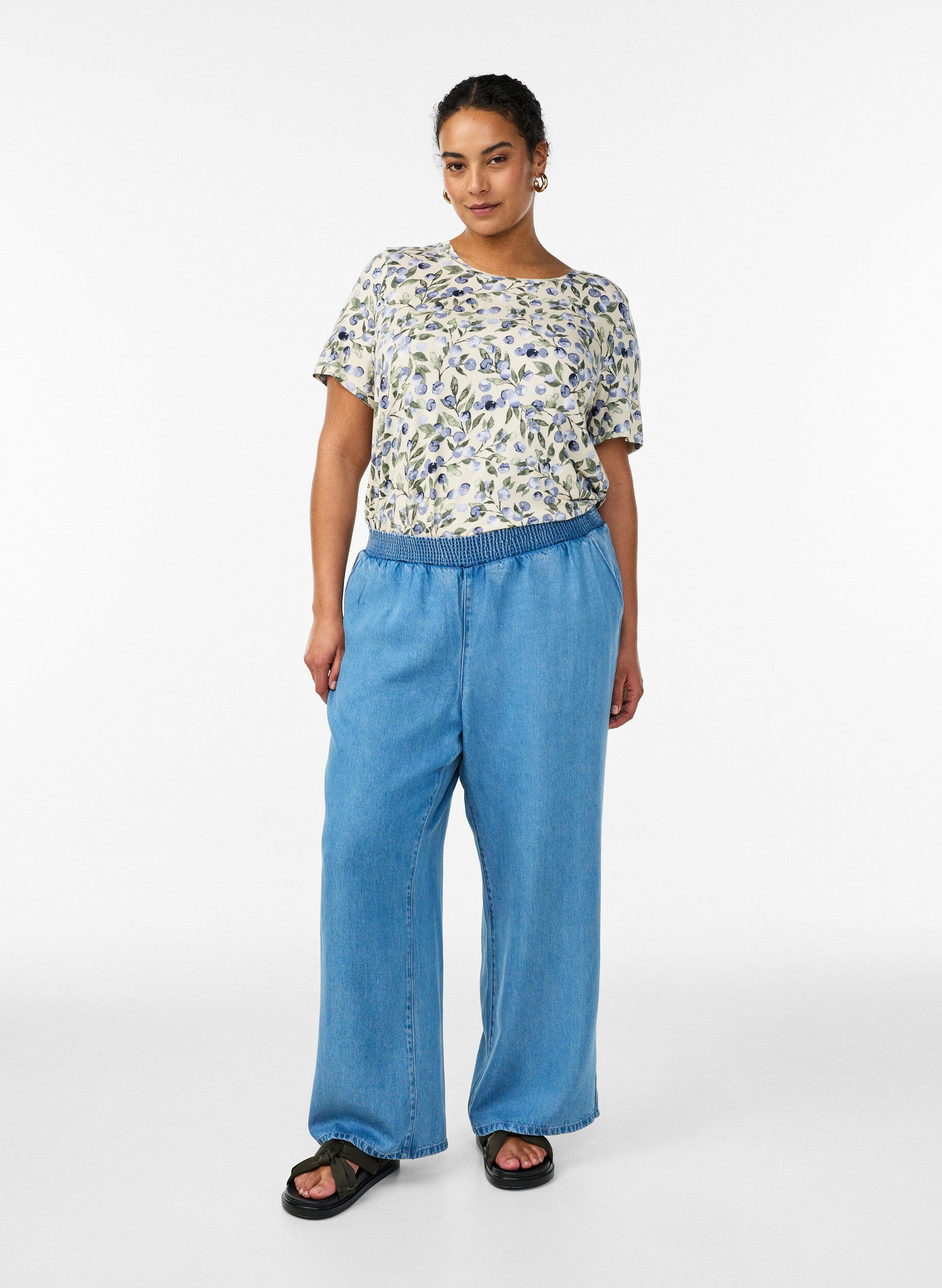 Zizzifashion T-shirt with floral print, Vanilla, Model image number 1