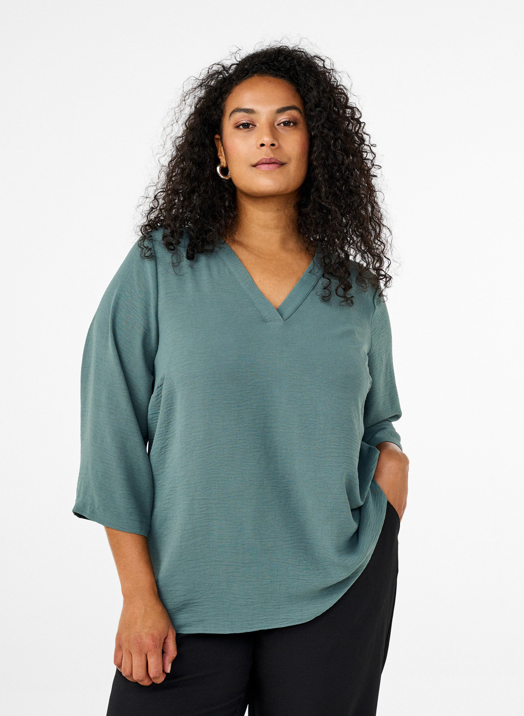 Blouse with 3/4 sleeves, Green, Model