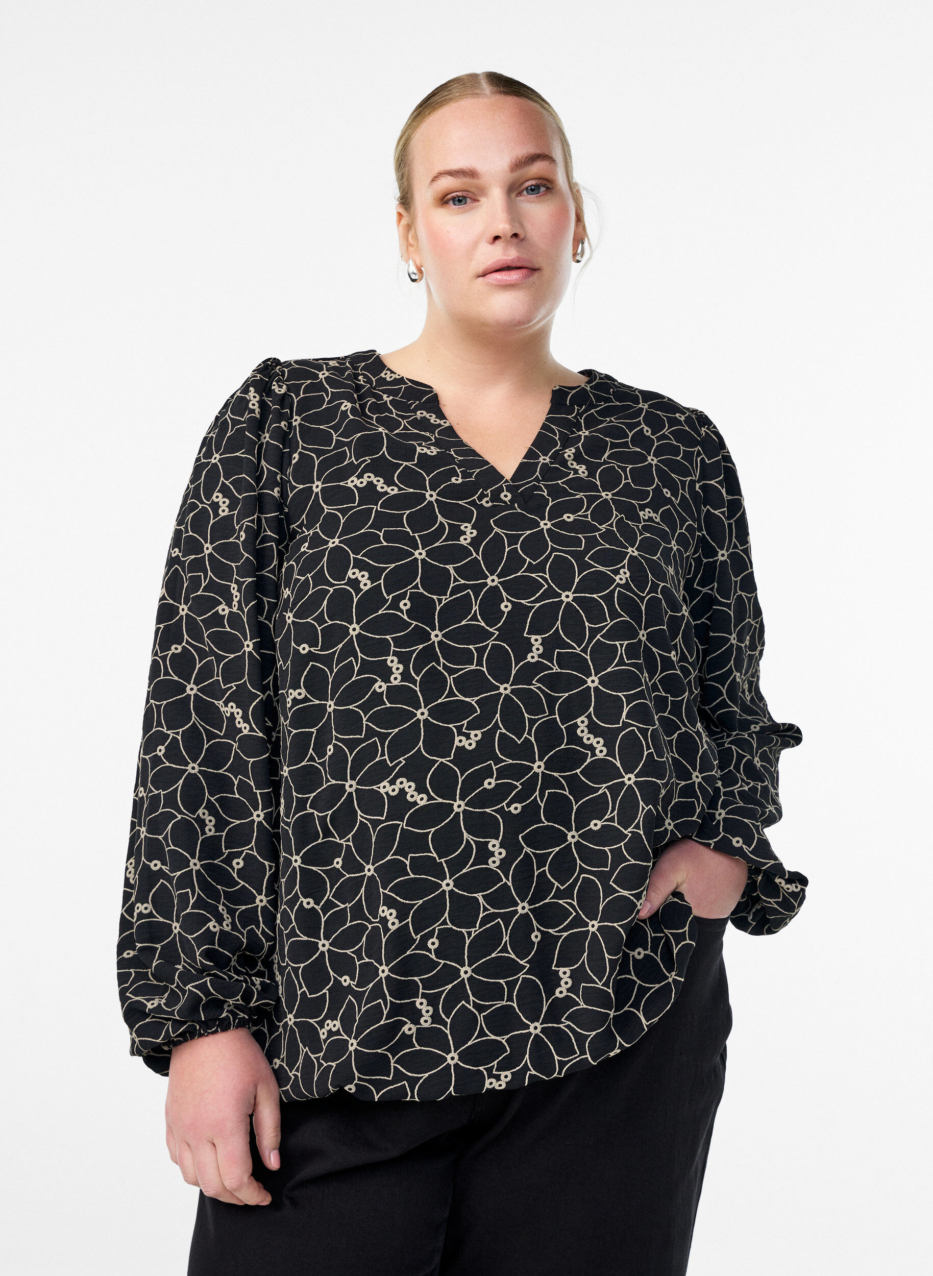Long-sleeved blouse with floral embroidery, Black, Model