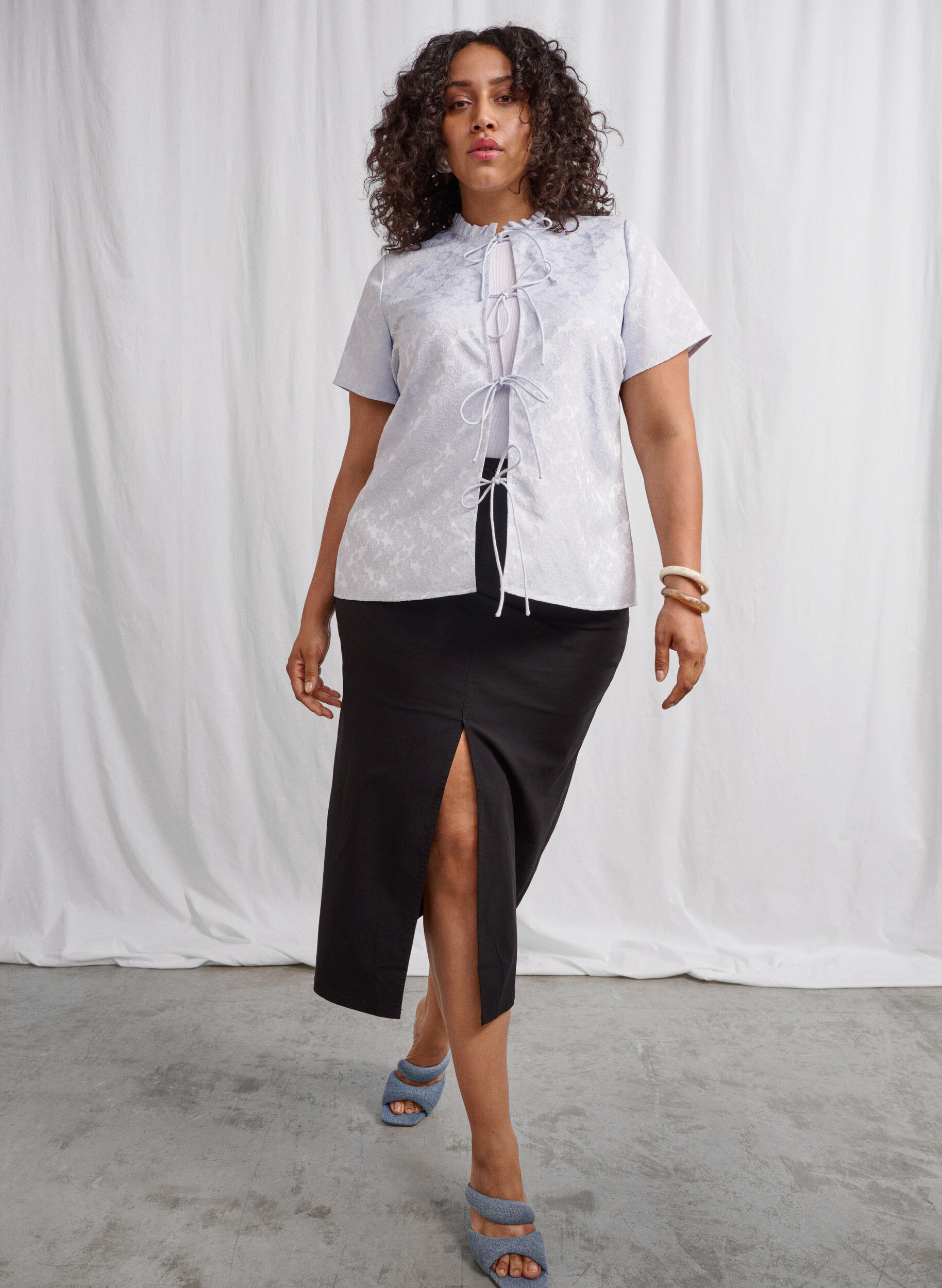 Zizzifashion Long skirt with slit in front, Black, Image image number 0