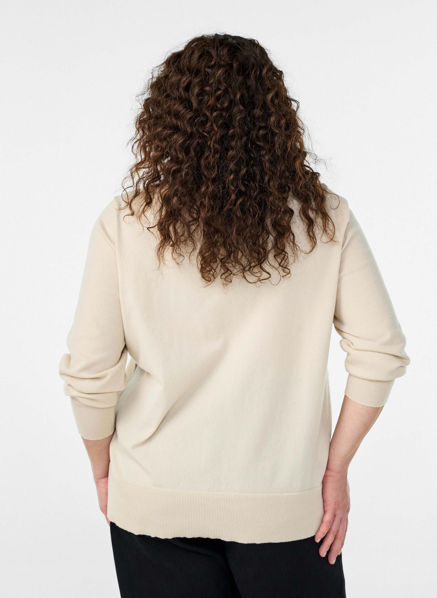 Zizzifashion Fine-knit cardigan with round neck, Beige, Model image number 2