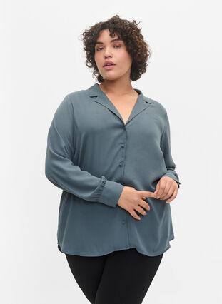 V-neck shirt with button fastening, Balsam Green, Model image number 0