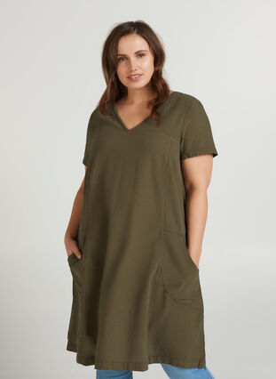 Dress with short sleeves, Ivy green, Model image number 0