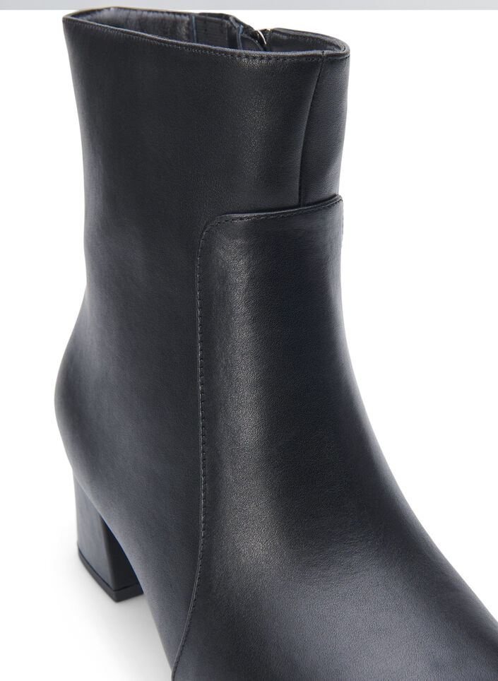 Wide fit - Leather ankle boots with heel, Black, Packshot image number 3