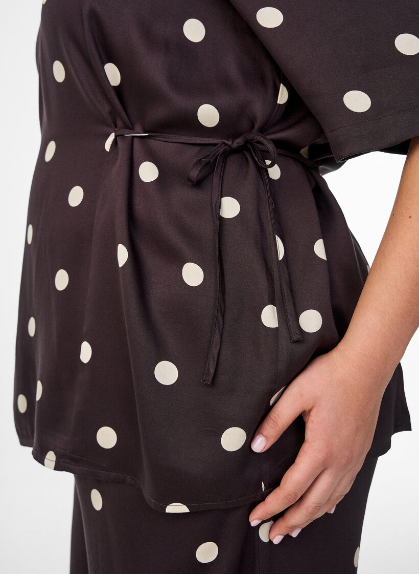 Polka dot viscose blouse with V-neck and tie-fastening, Brown, Model image number 3