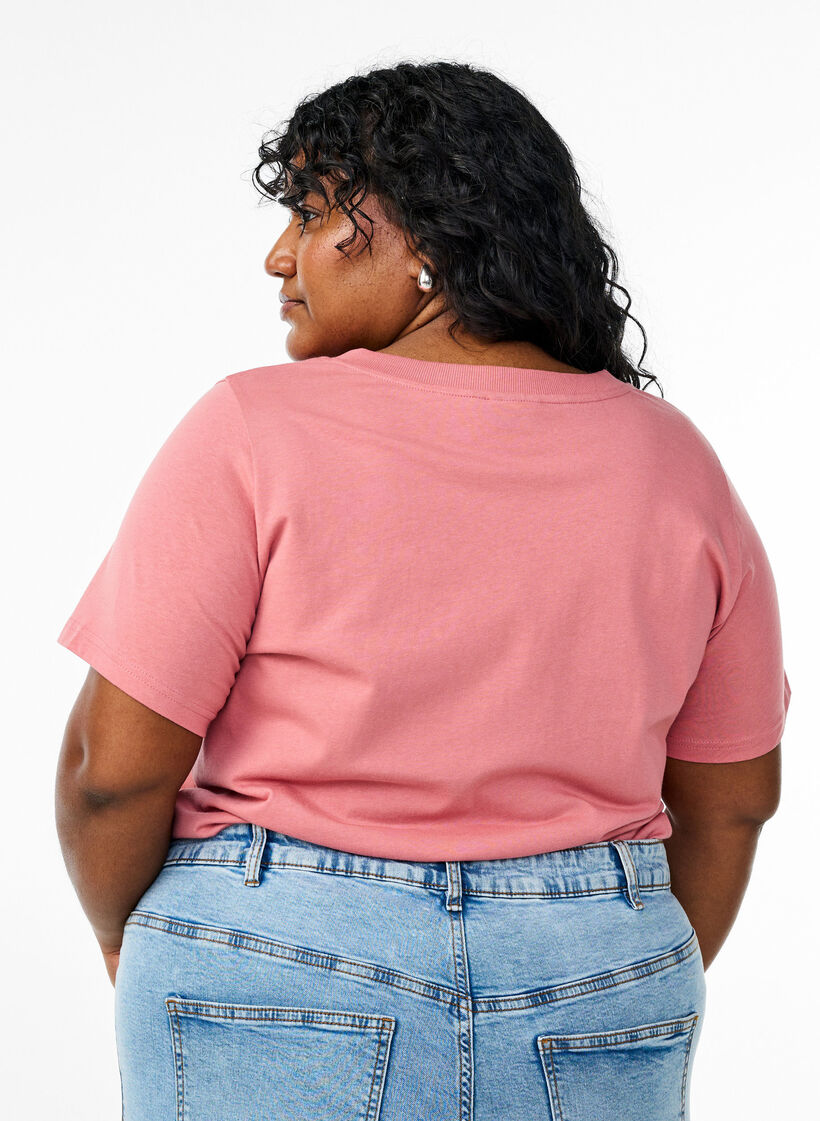 Basic cotton T-shirt with a V-neck, Red, Model image number 2