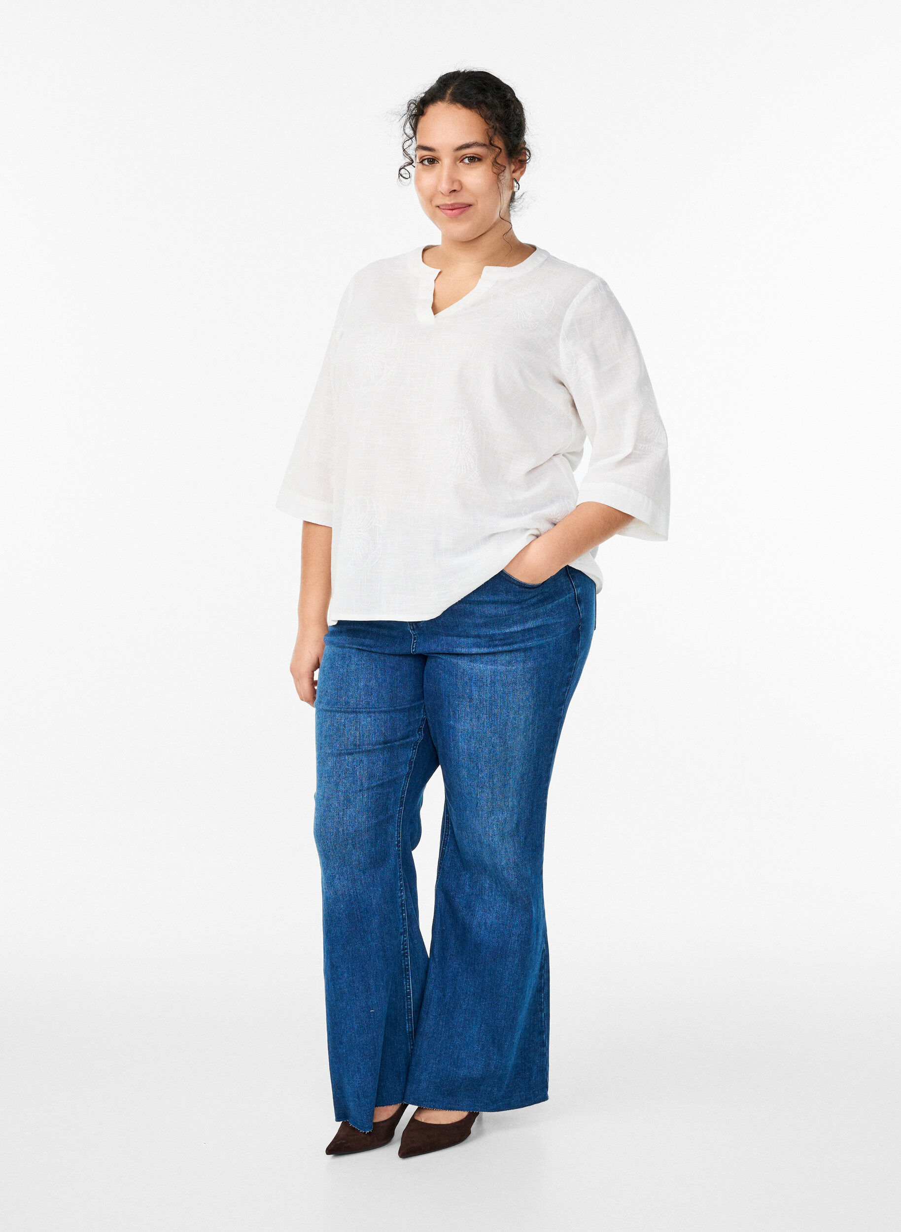 Zizzifashion Cotton blouse with embroidered details and 3/4 sleeves, White, Model image number 1