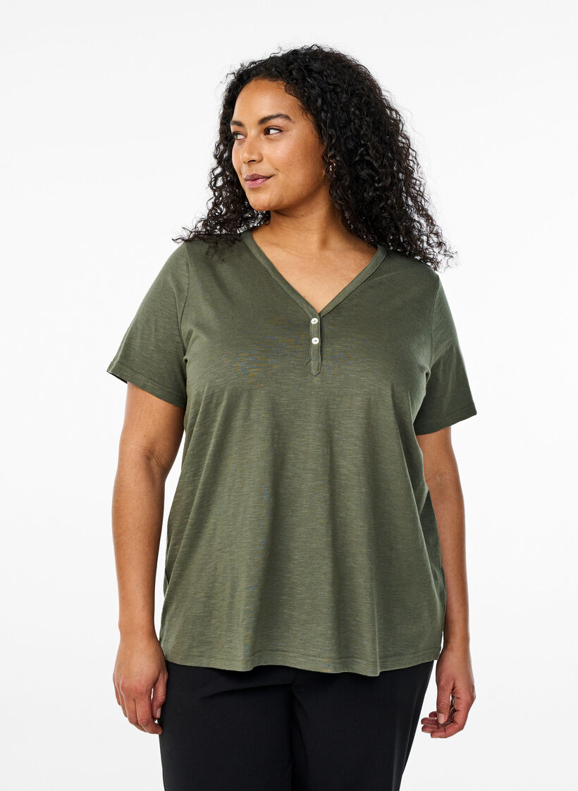 T-shirt with button detail, Green, Model image number 0