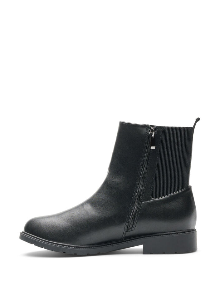 Leather Chelsea boot with elastic panel, Black, Packshot image number 2