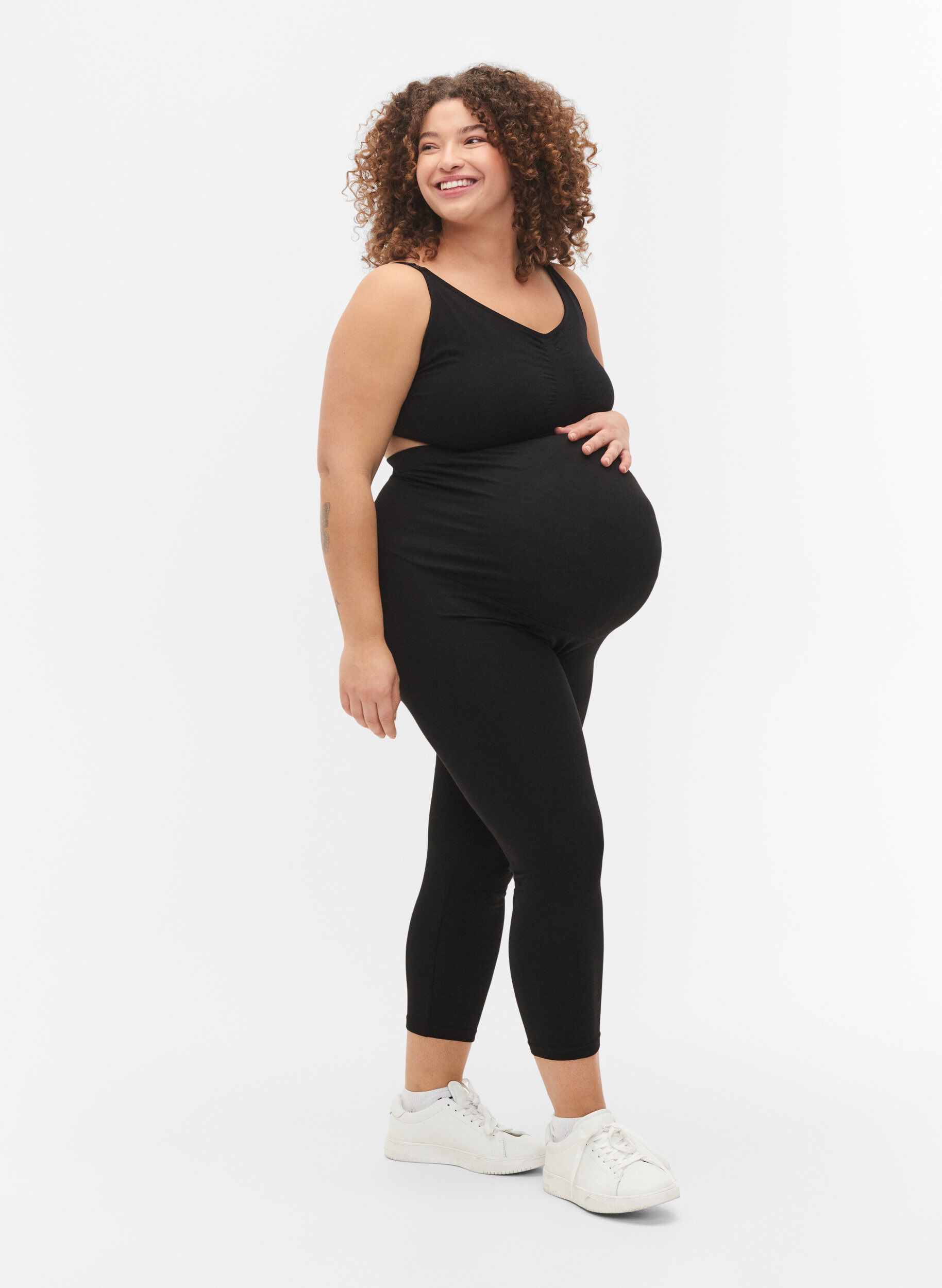 Zizzifashion Pregnancy leggings with 3/4 length, Black, Model image number 0