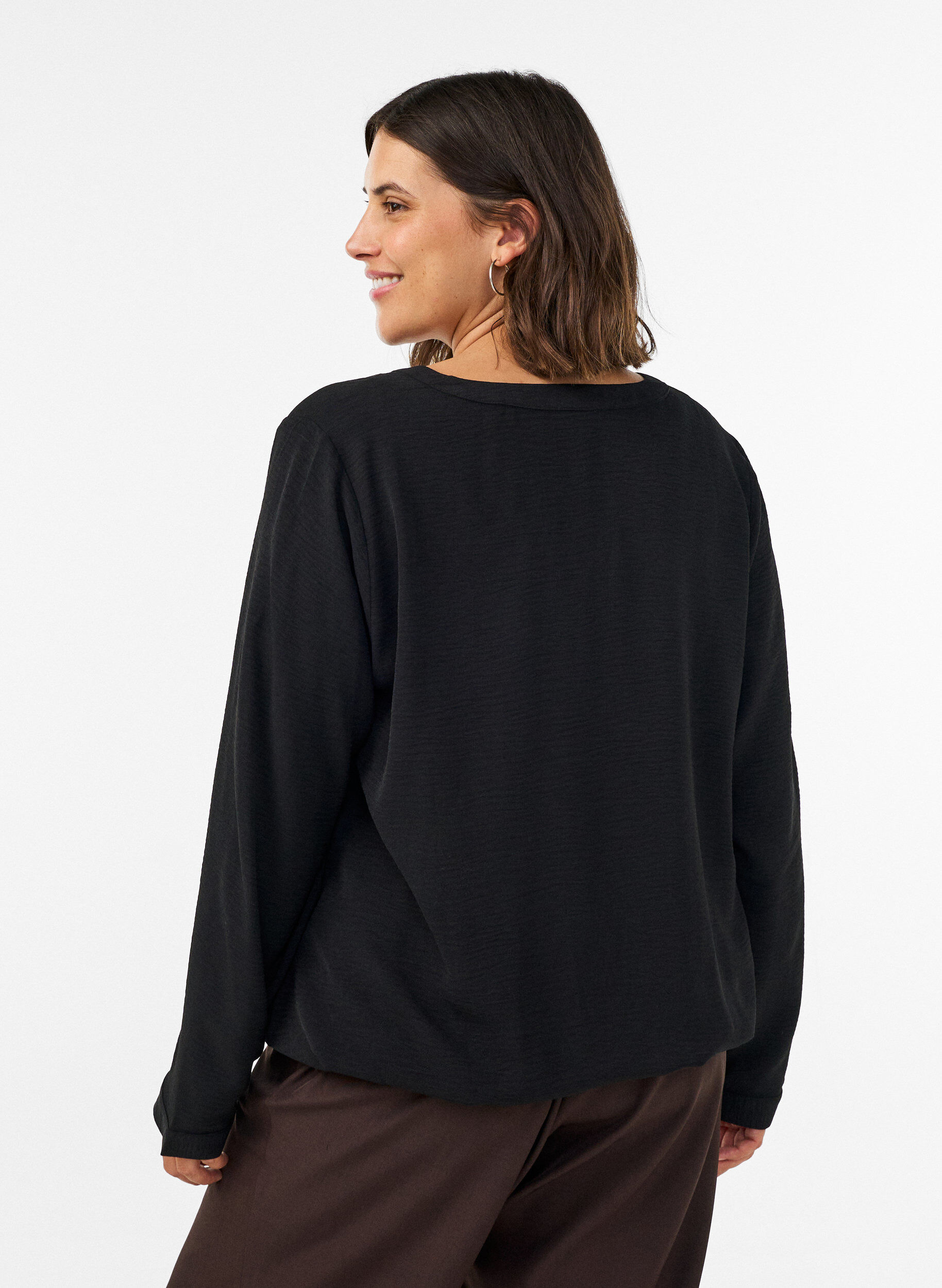 ZizzifashionBalloon silhouette blouse with V-neck, Black, Model image number 2