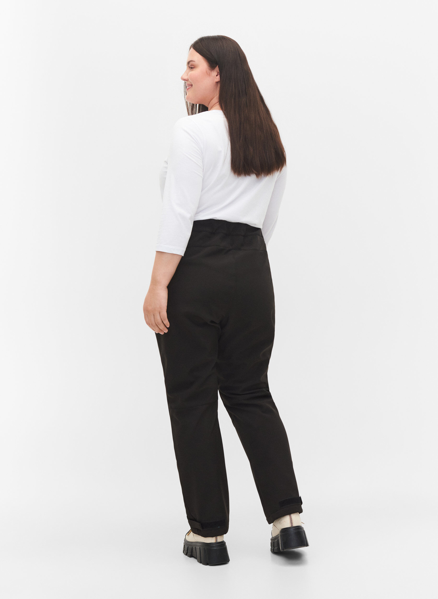 ZizzifashionSoftshell trousers with adjustable velcro, Black, Model image number 2