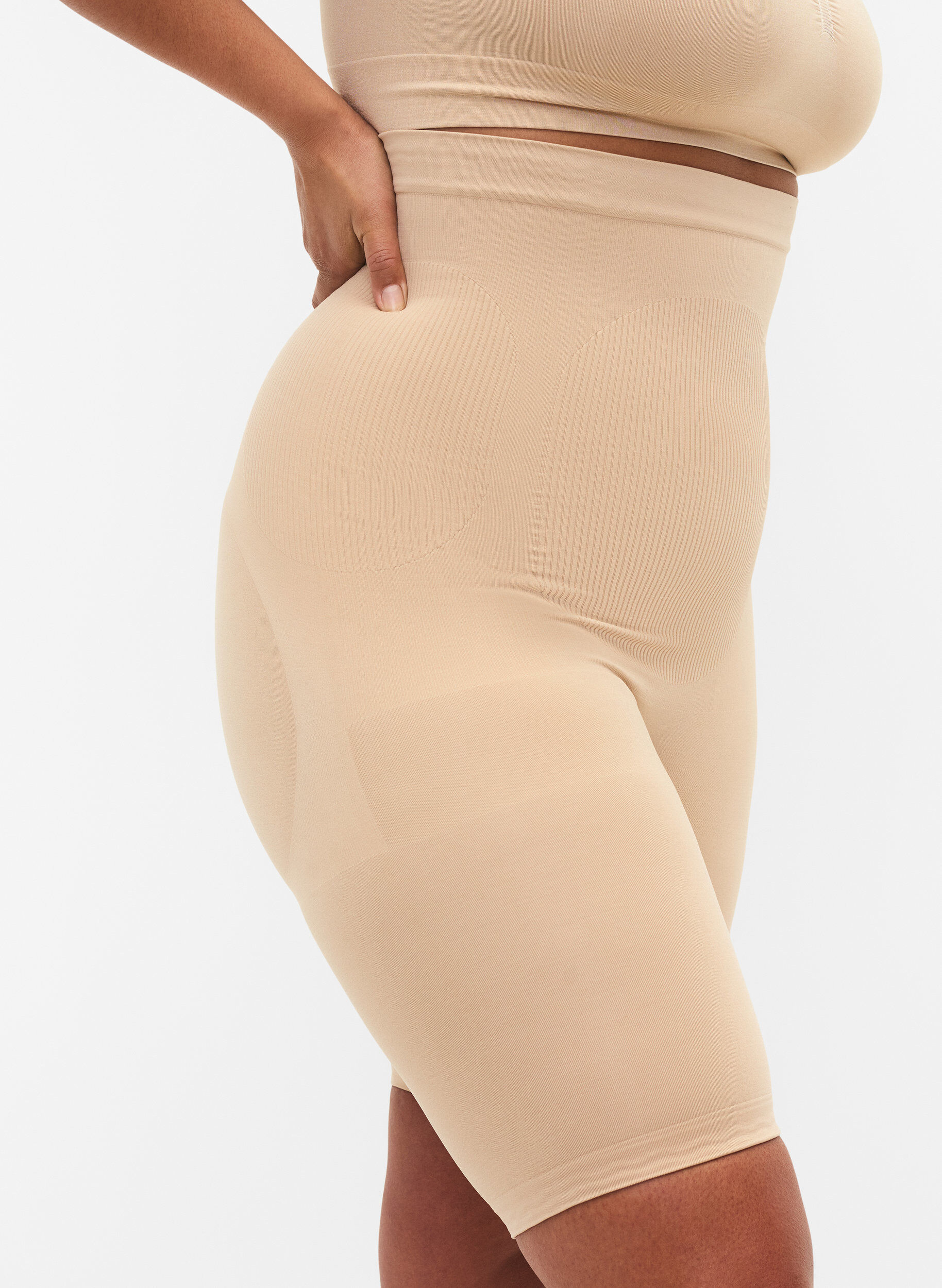 Zizzifashion High waisted shapewear shorts, Beige, Model image number 3