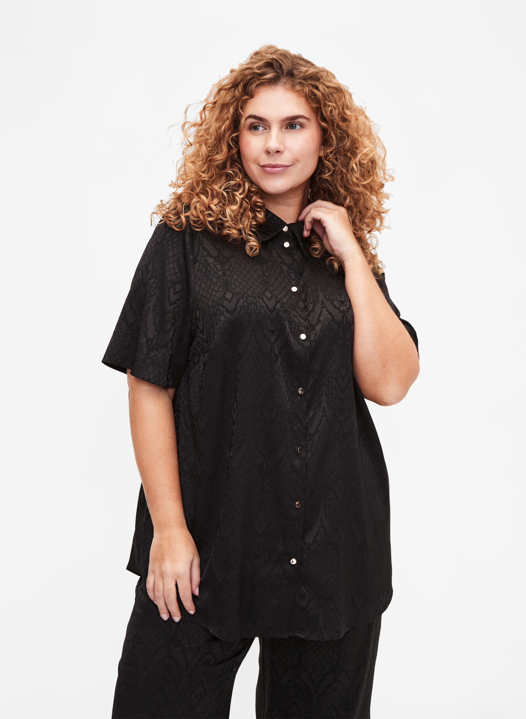 Zizzifashion Long shirt with textured pattern, Black, Model image number 0