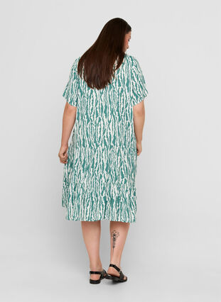 Short-sleeved viscose dress with print, Green Animal Print, Model image number 1