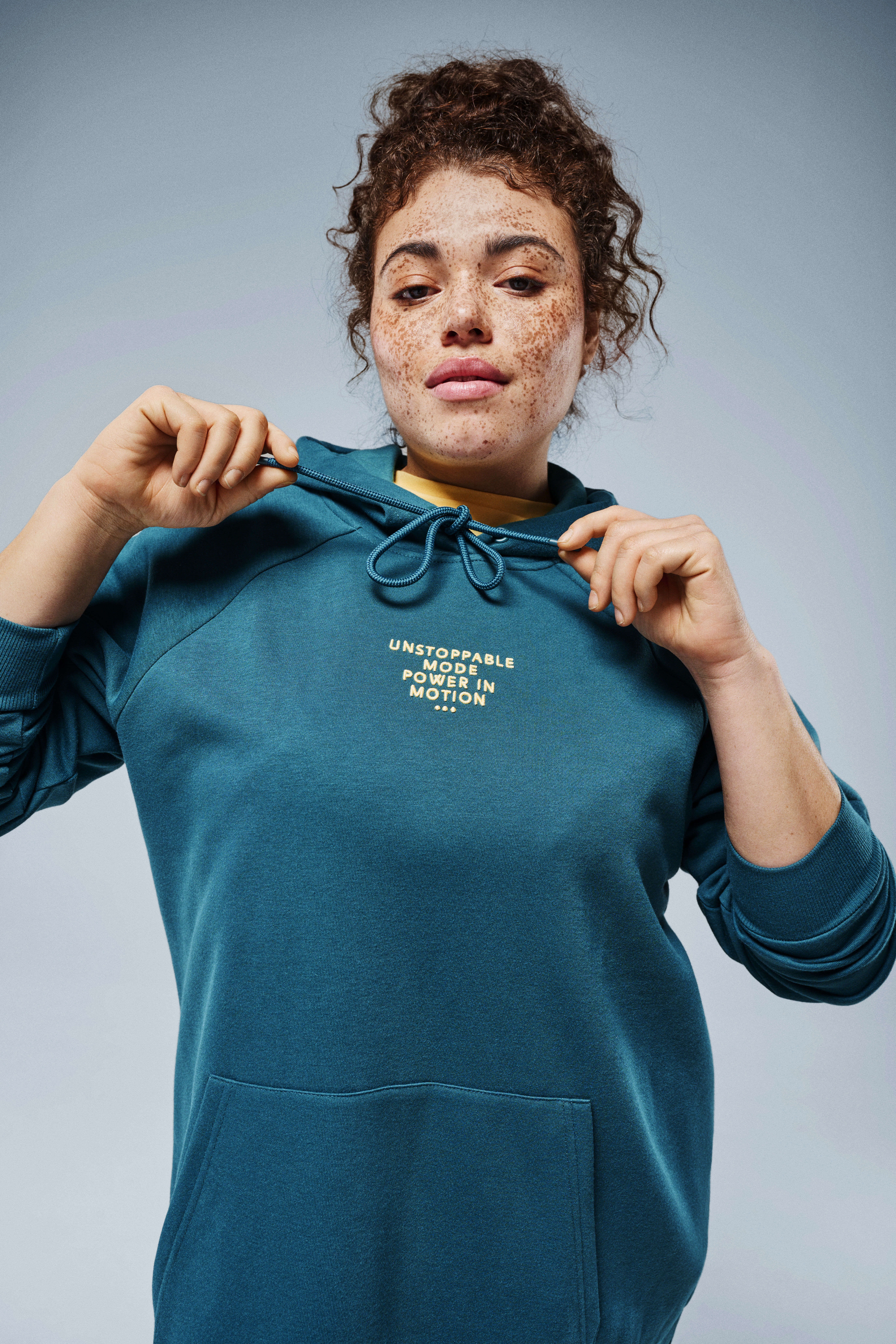 Zizzifashion T-shirt and hoodie, , Model