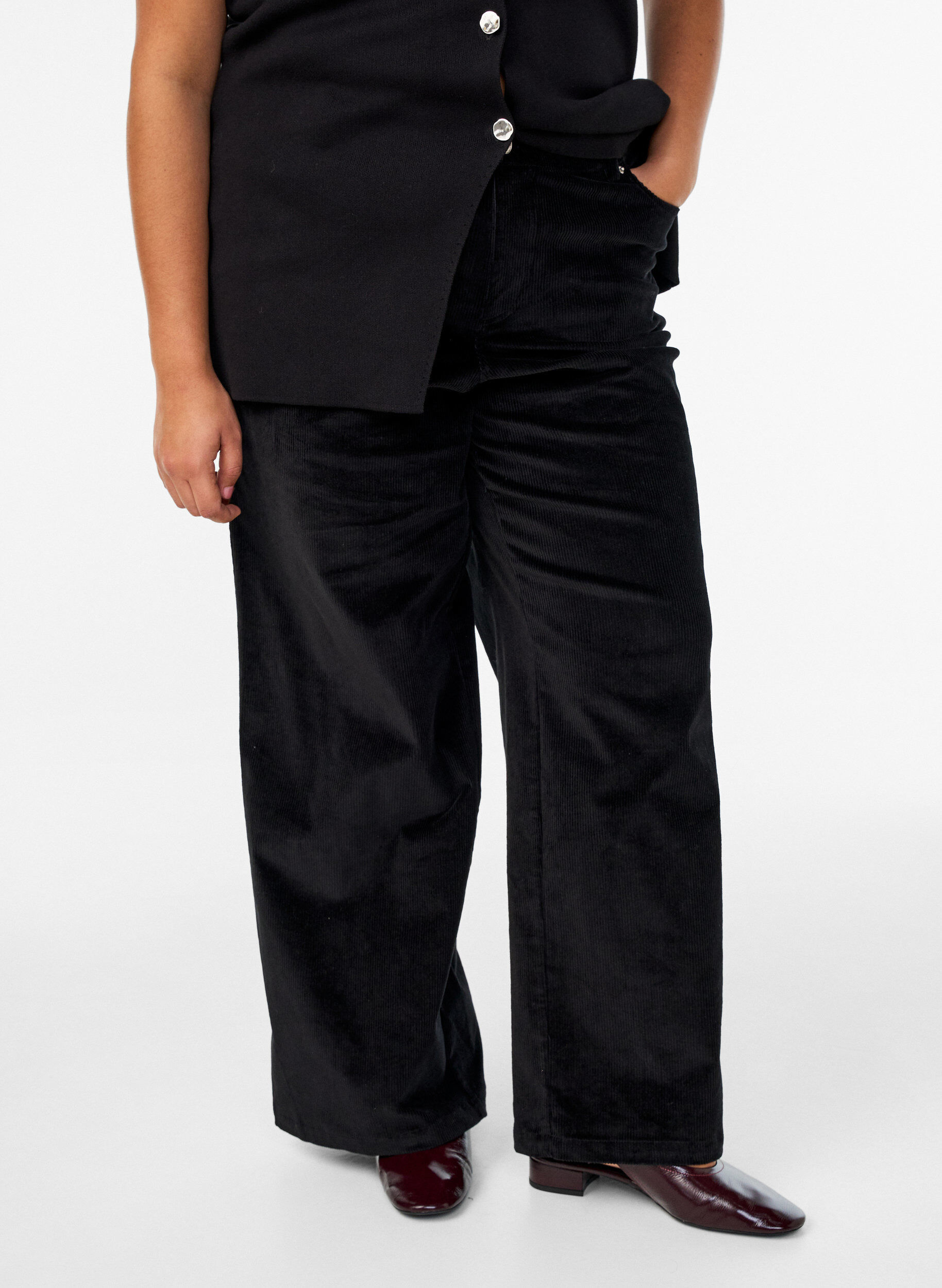 Zizzifashion High-waisted corduroy trousers with wide legs, Black, Model image number 2