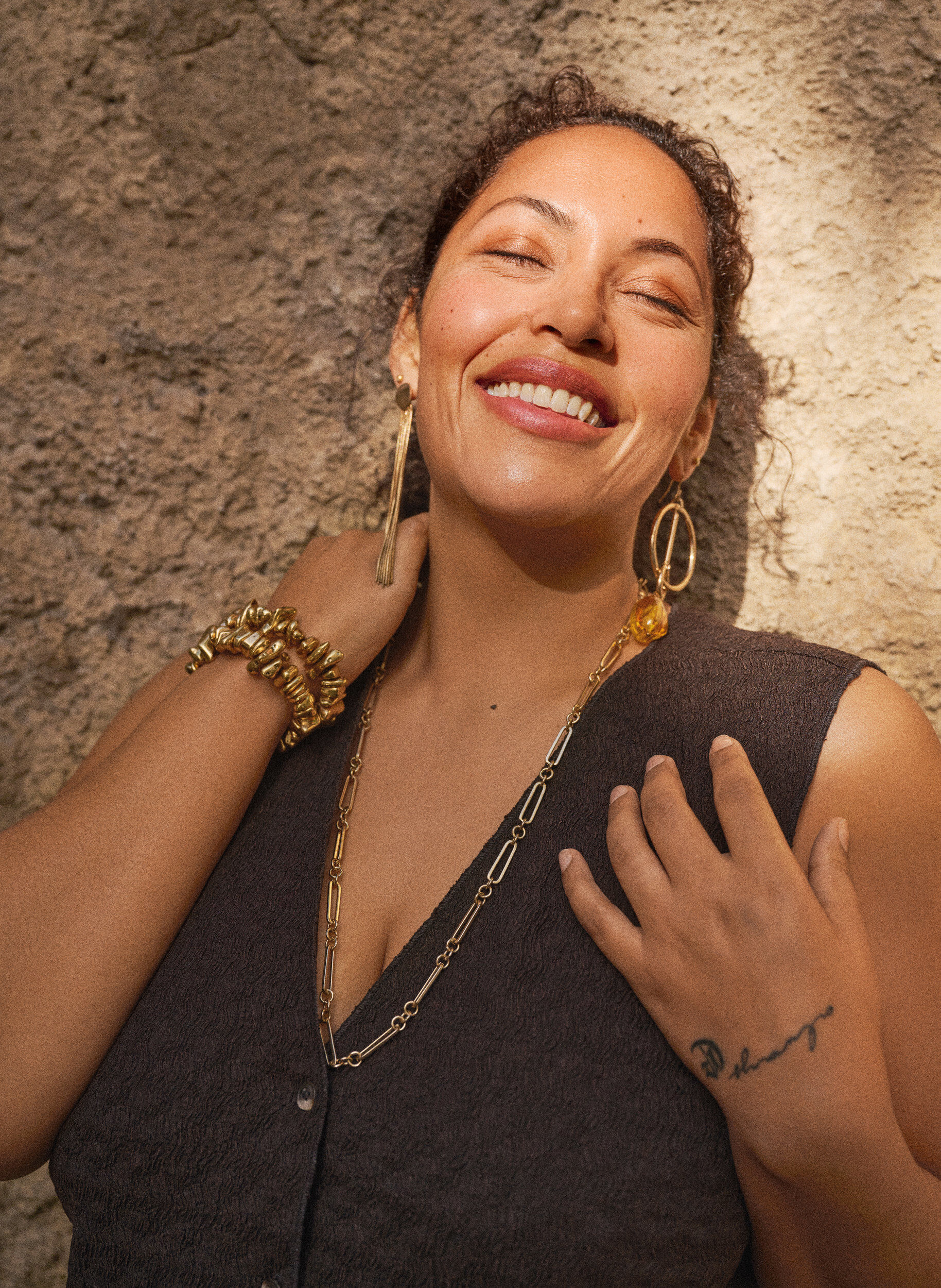 Zizzifashion Sleeveless top with a wavy texture and button fastening, Brown, Image image number 0