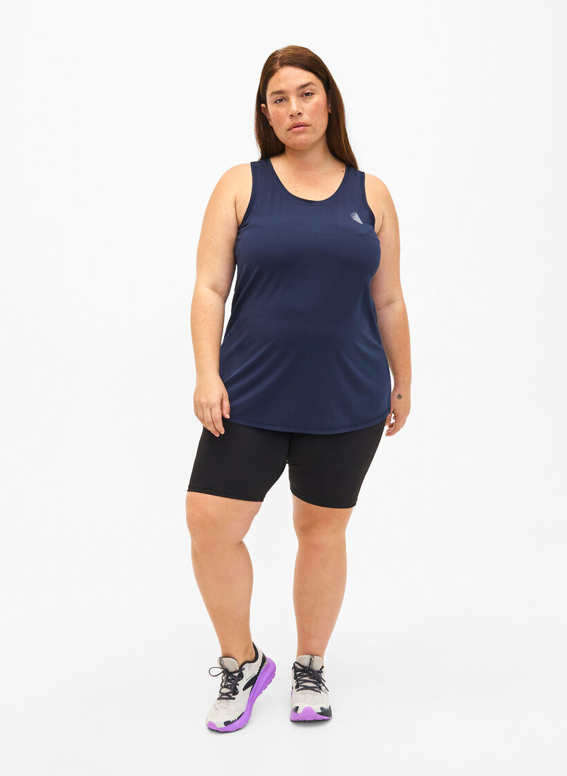 Training top with a round neck, Night Sky, Model image number 2