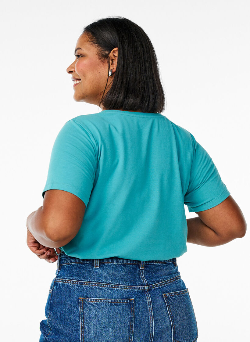 Basic plain cotton t-shirt, Blue, Model image number 2
