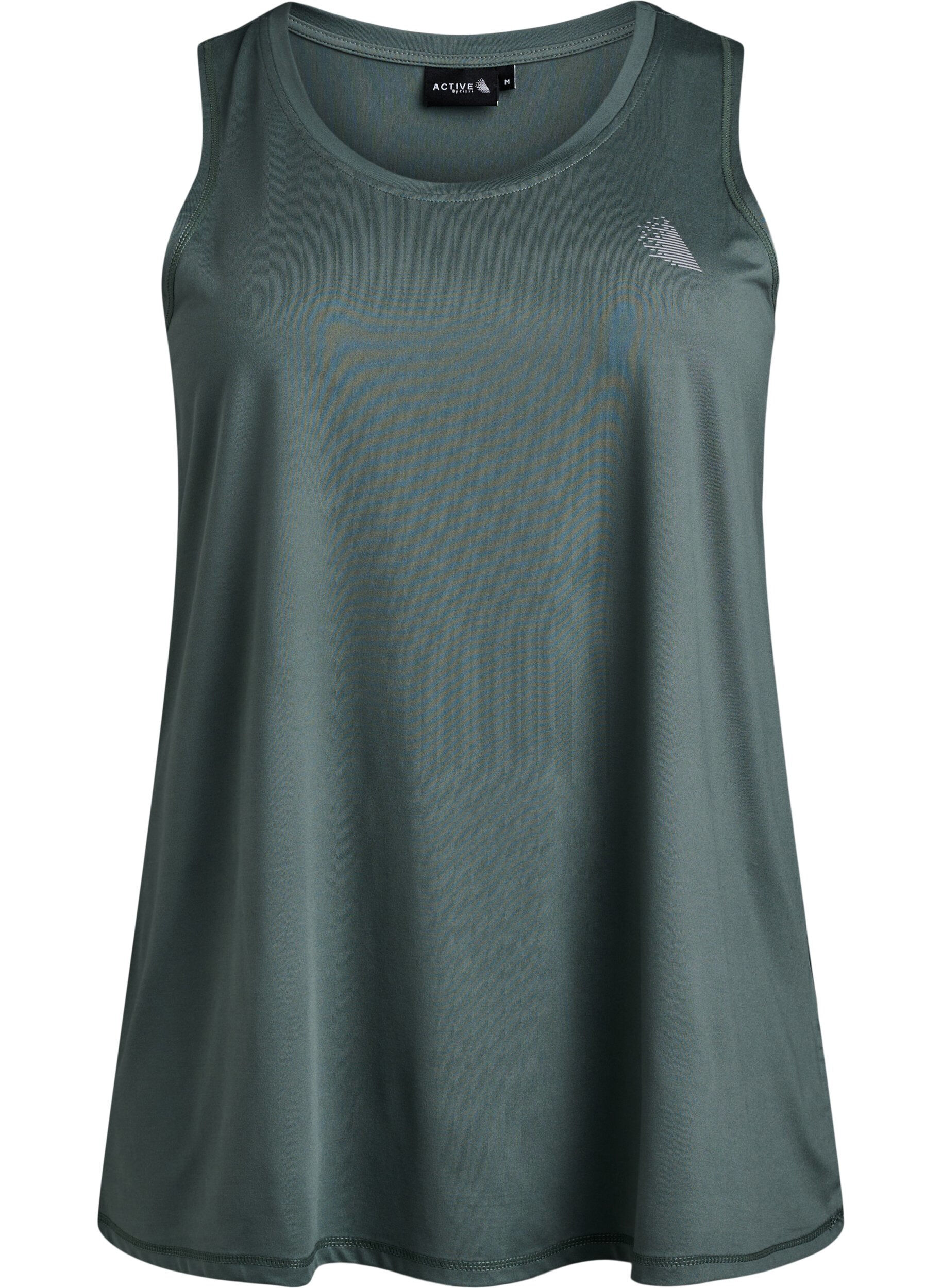 Solid coloured training top with a round neck