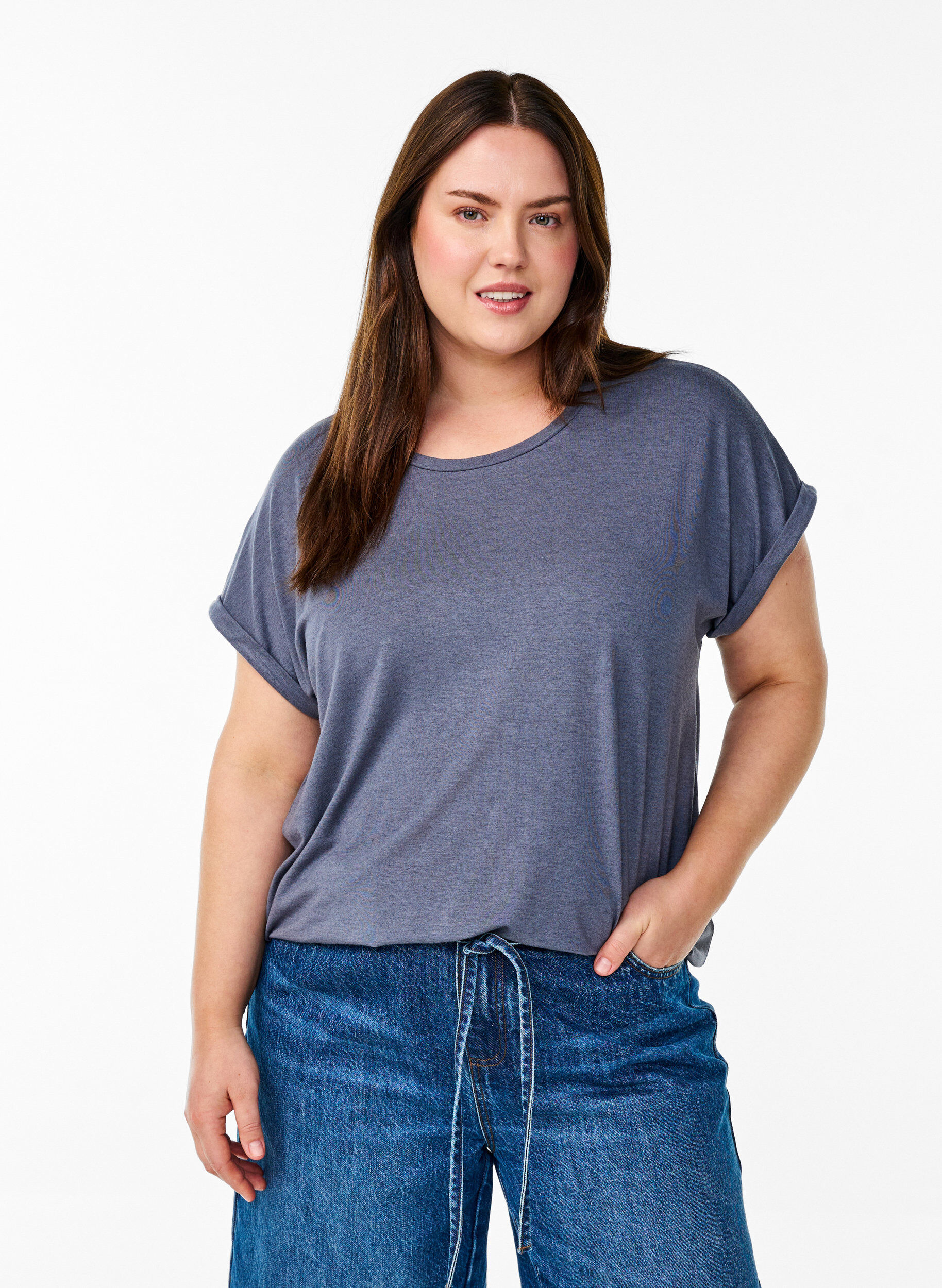 Loose t-shirt with round neck, Blue, Model