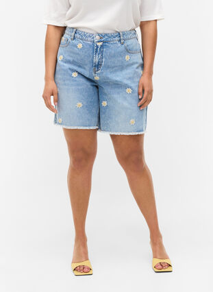 Denim shorts with floral embroidery, Light Blue w. Flower, Model image number 3