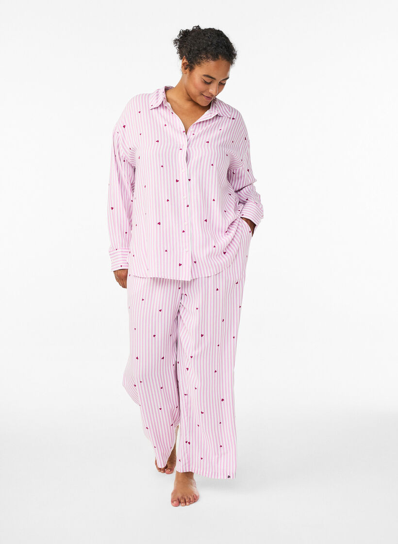 Loose night trousers with stripes and hearts, Rose, Model image number 0