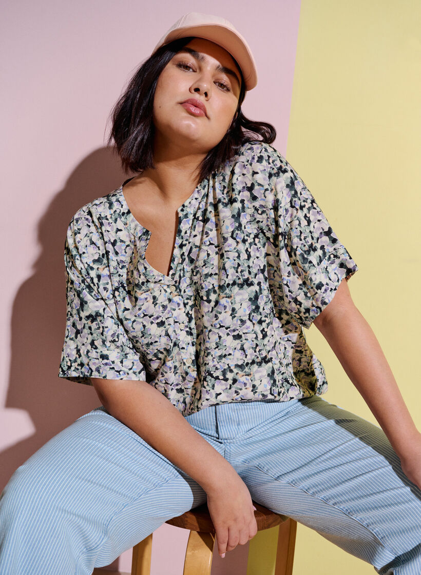 Straight, ankle length jeans with stripes, Light Blue Stripe, Image image number 0