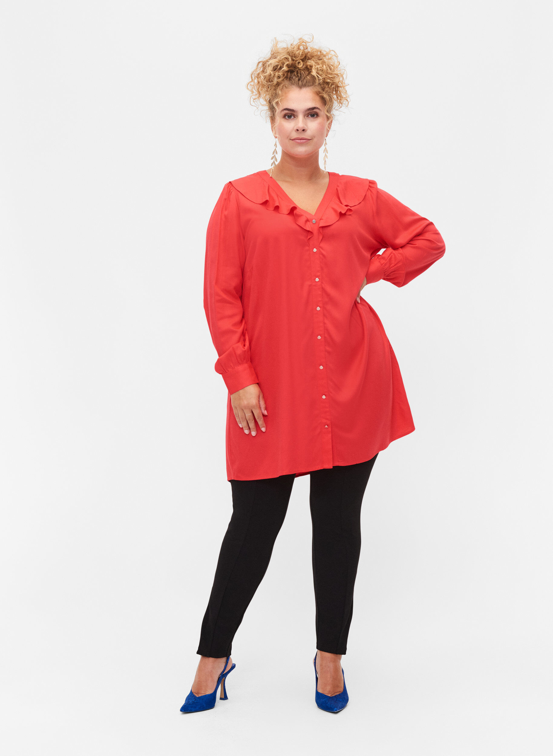 Zizzifashion Viscose tunic with ruffle collar, Hibiscus, Model image number 2