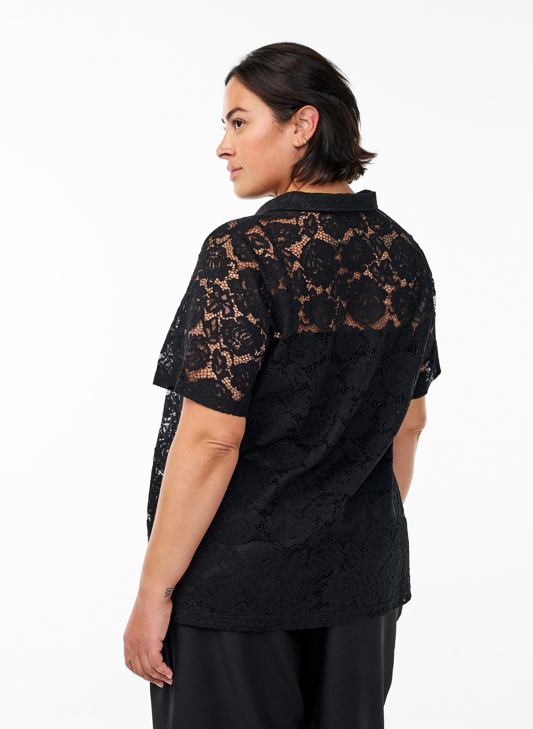 Zizzifashion Lace blouse with a collar and V-neck, Black, Model image number 2