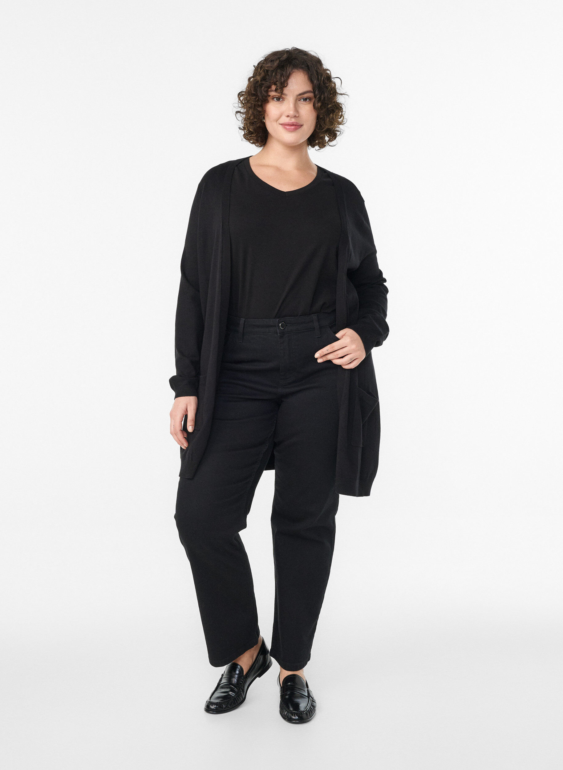 Zizzifashion Long knitted cardigan in a viscose blend, Black, Model image number 1