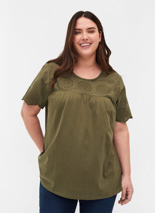 Short-sleeved blouse with broderie anglaise, Ivy Green, Model image number 0