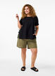 Loose shorts in cotton blend with linen, Deep Lichen Green, Model image number 3