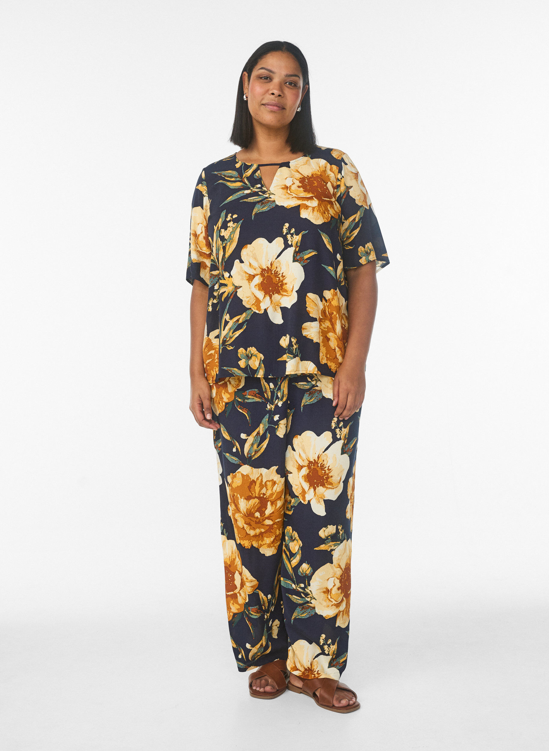 Zizzifashion Short sleeve viscose blouse with print, Blue, Model image number 1