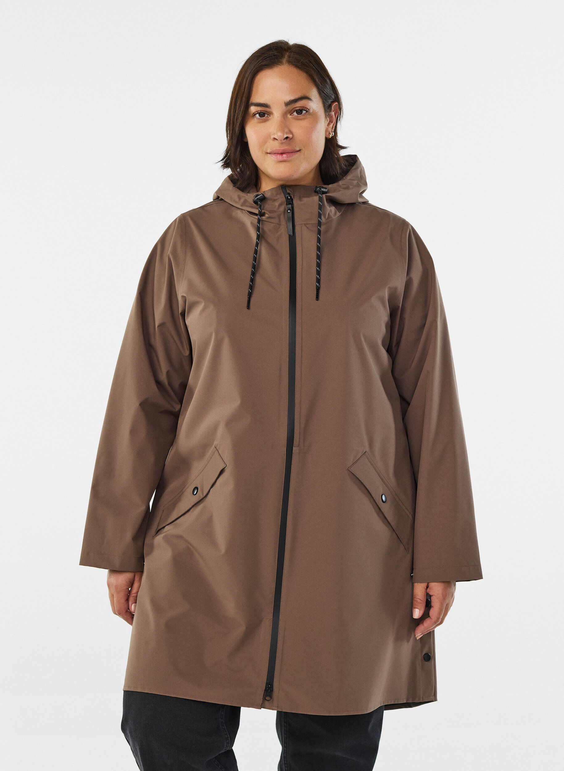 Rain jacket with pockets and hood, Brown, Model