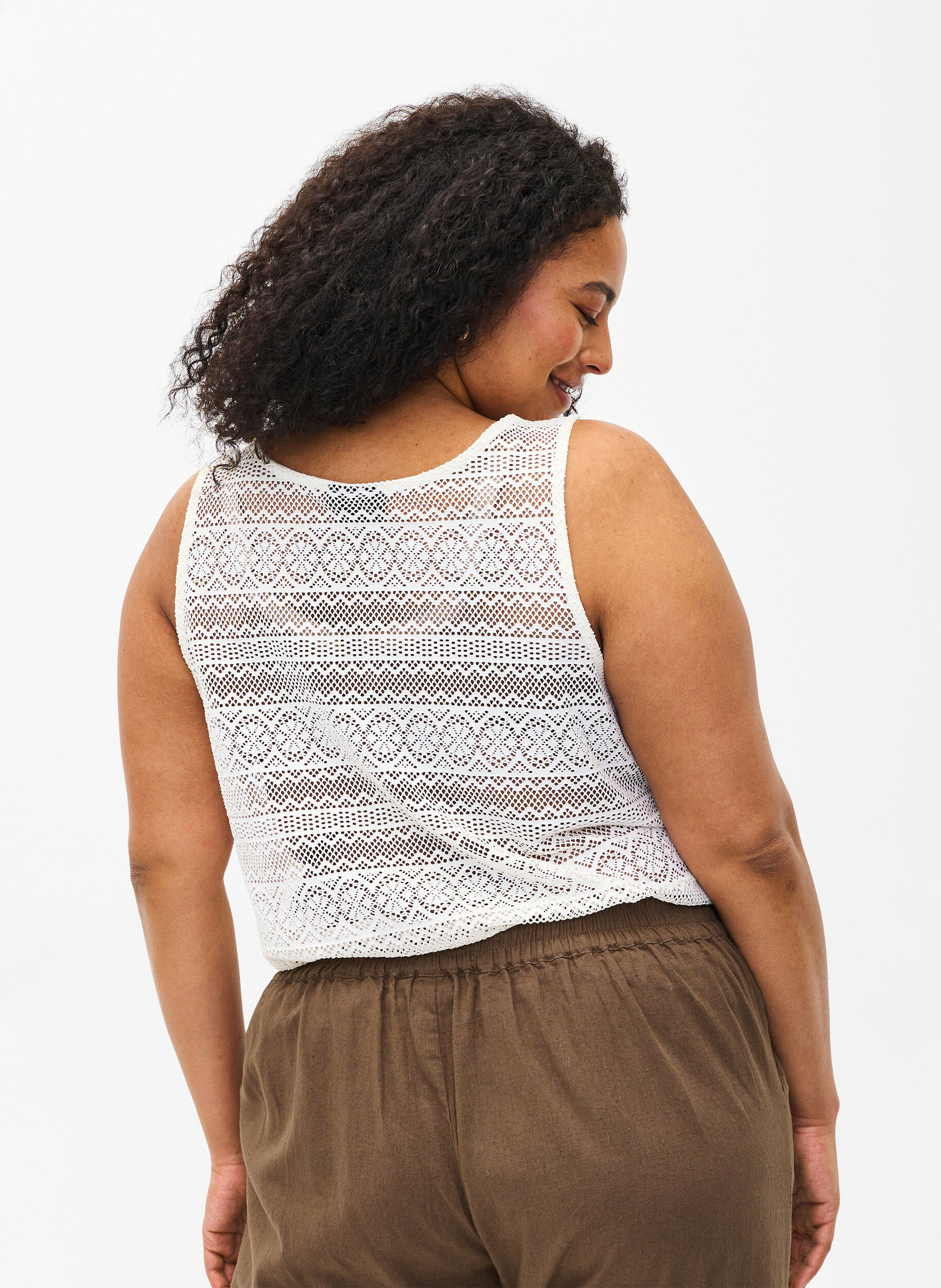 Zizzifashion Sleeveless top with hole pattern, Off White, Model image number 1