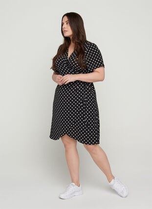 Short-sleeved wrap dress, Black w White Dot, Model image number 3