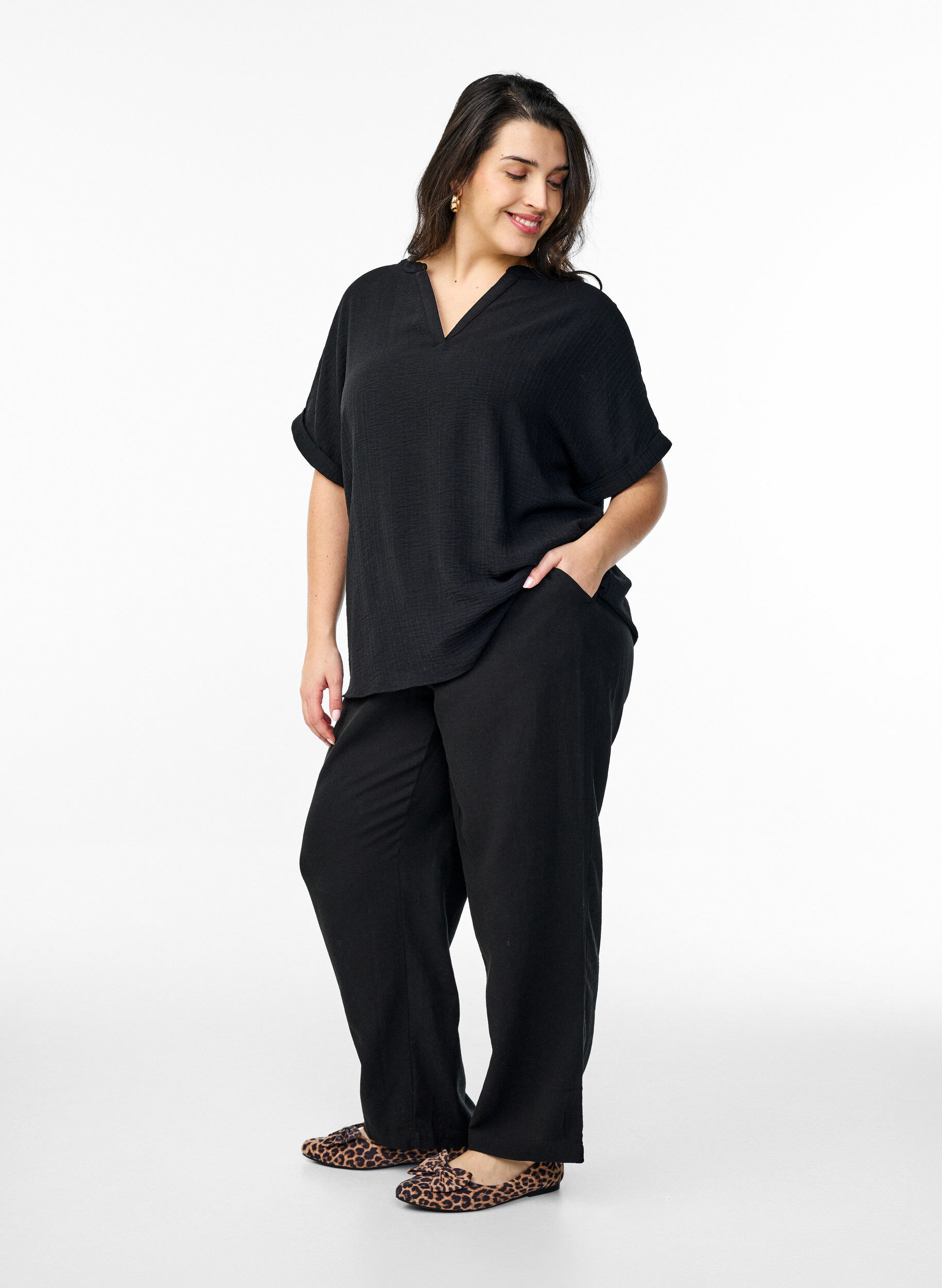 ZizzifashionLoose blouse with short sleeves, Black, Model image number 1