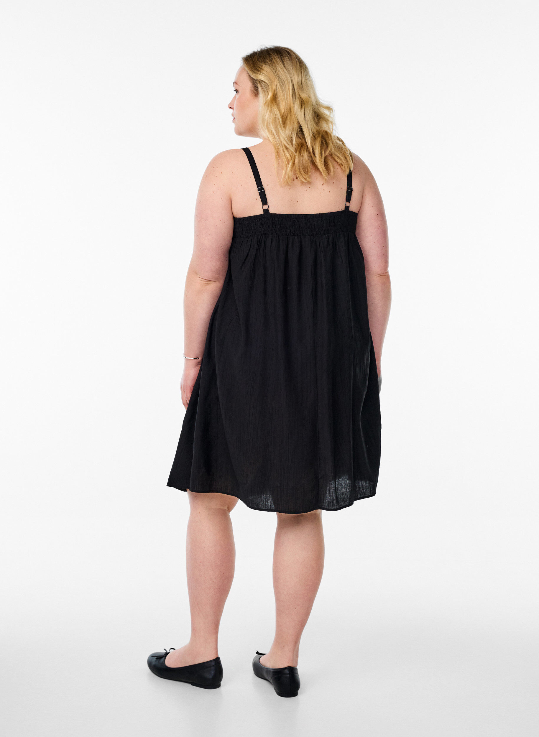 Zizzifashion Short viscose dress with spaghetti straps, Black, Model image number 2