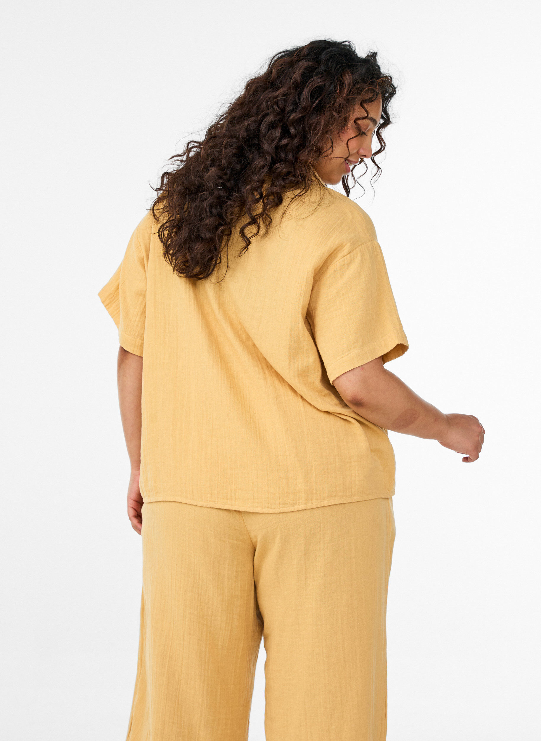 ZizzifashionCotton muslin blouse with short sleeves, Yellow, Model image number 2